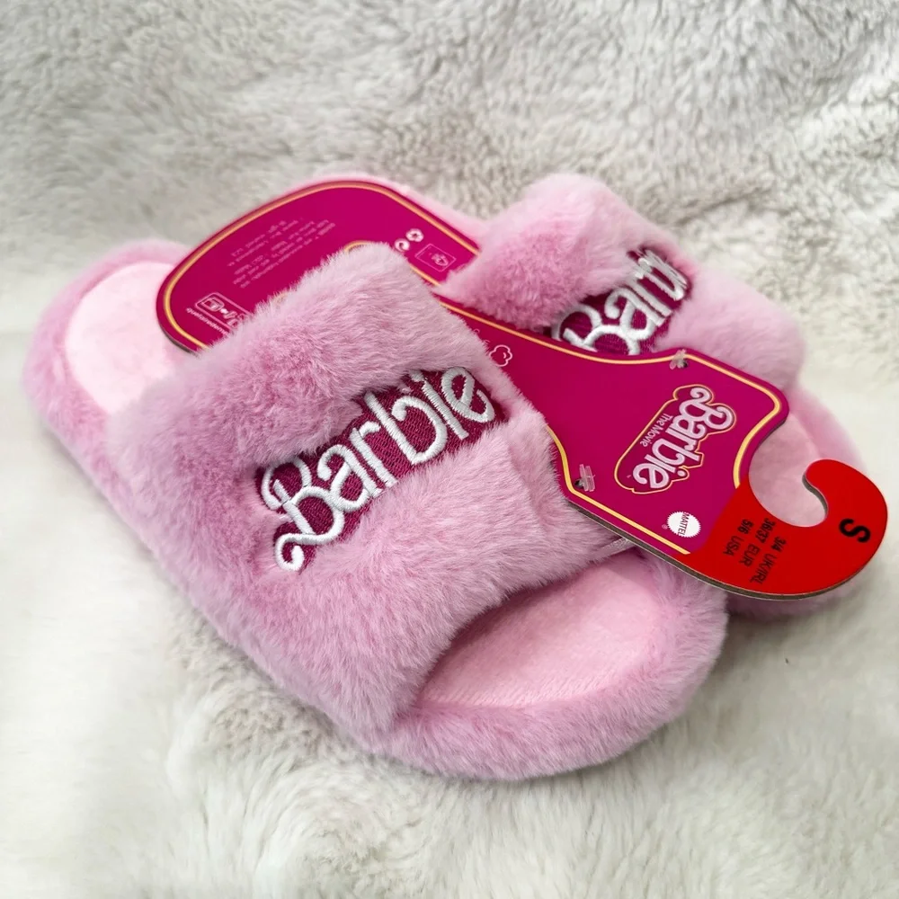 *NEW* Barbie Pink Slippers Size S (5/6) - Picture 3 of 13